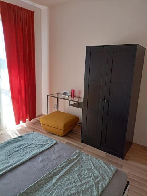 Welcome To Daisy Sunny Place! Apartman Várna Kültér fotó