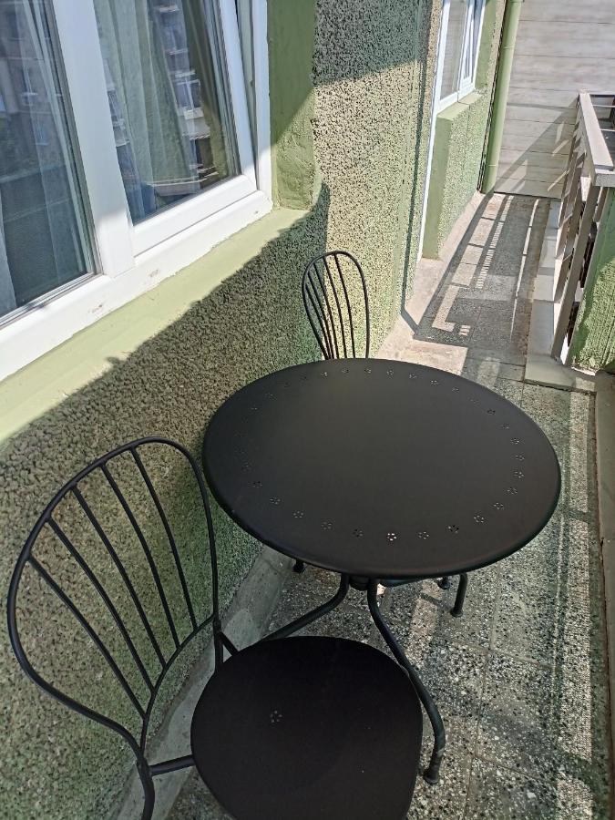 Welcome To Daisy Sunny Place! Apartman Várna Kültér fotó